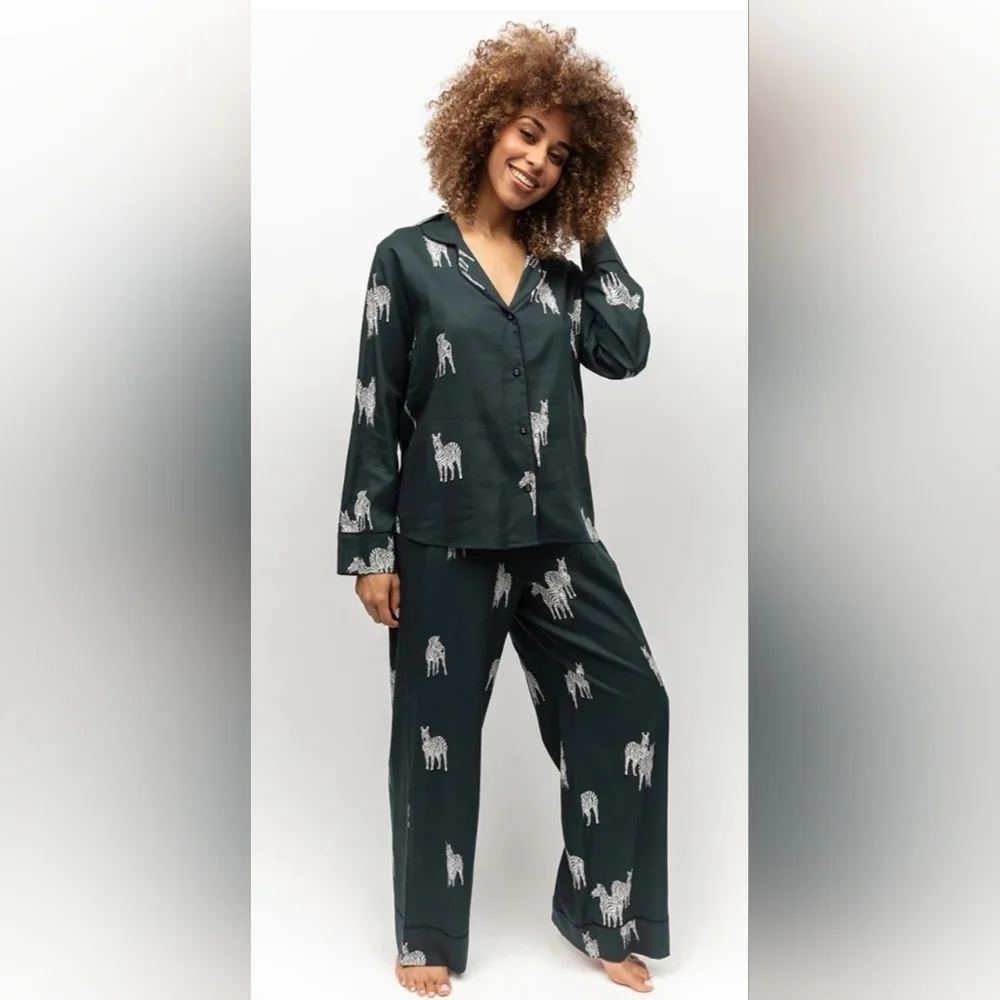 Cyberjammies Blake Zebra Print Pyjama Set, VGUC, Size 12/L - Picture 1 of 12